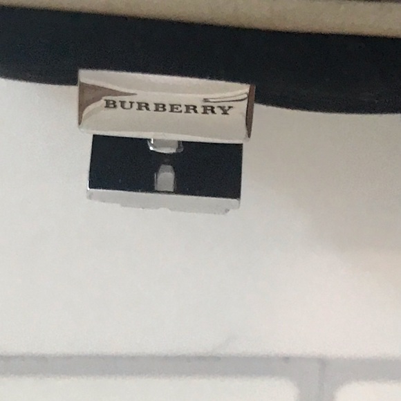 NIB Burberry Cufflinks - Picture 4 of 7